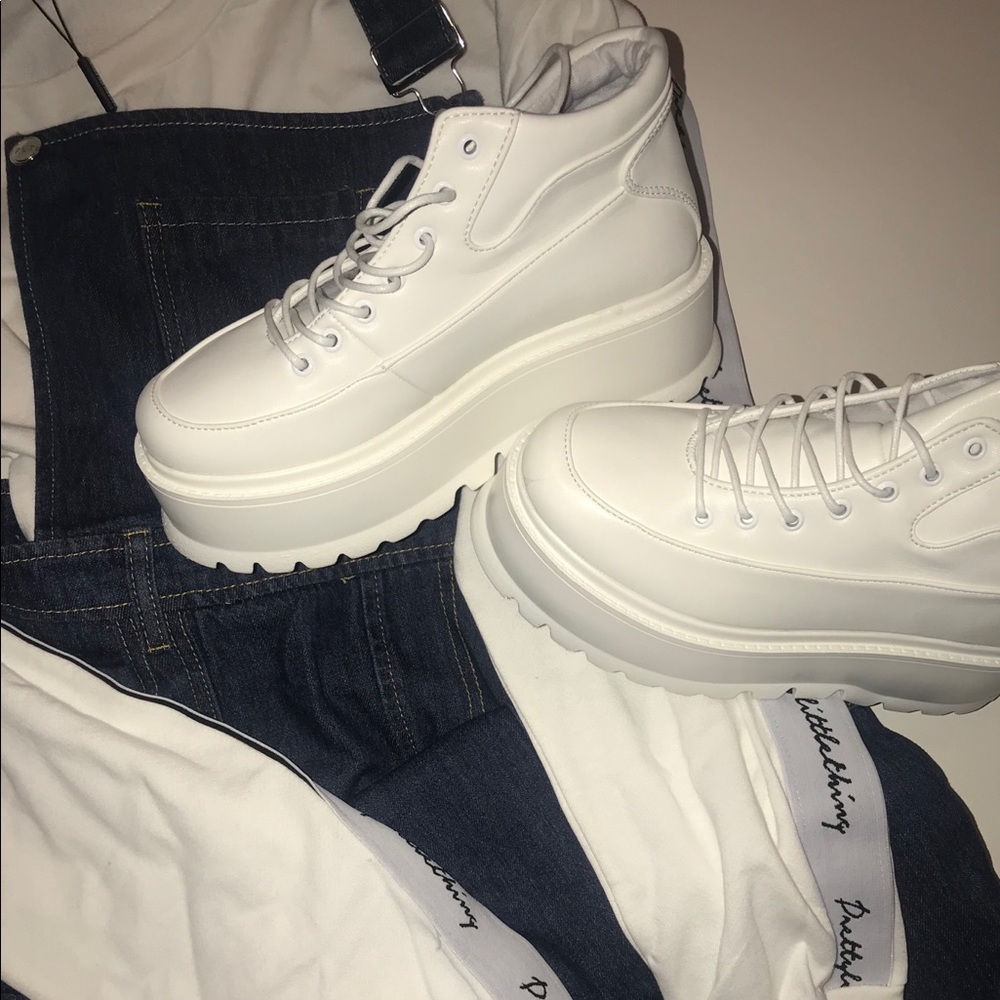 White SoHo platform sneakers from Fashionnova